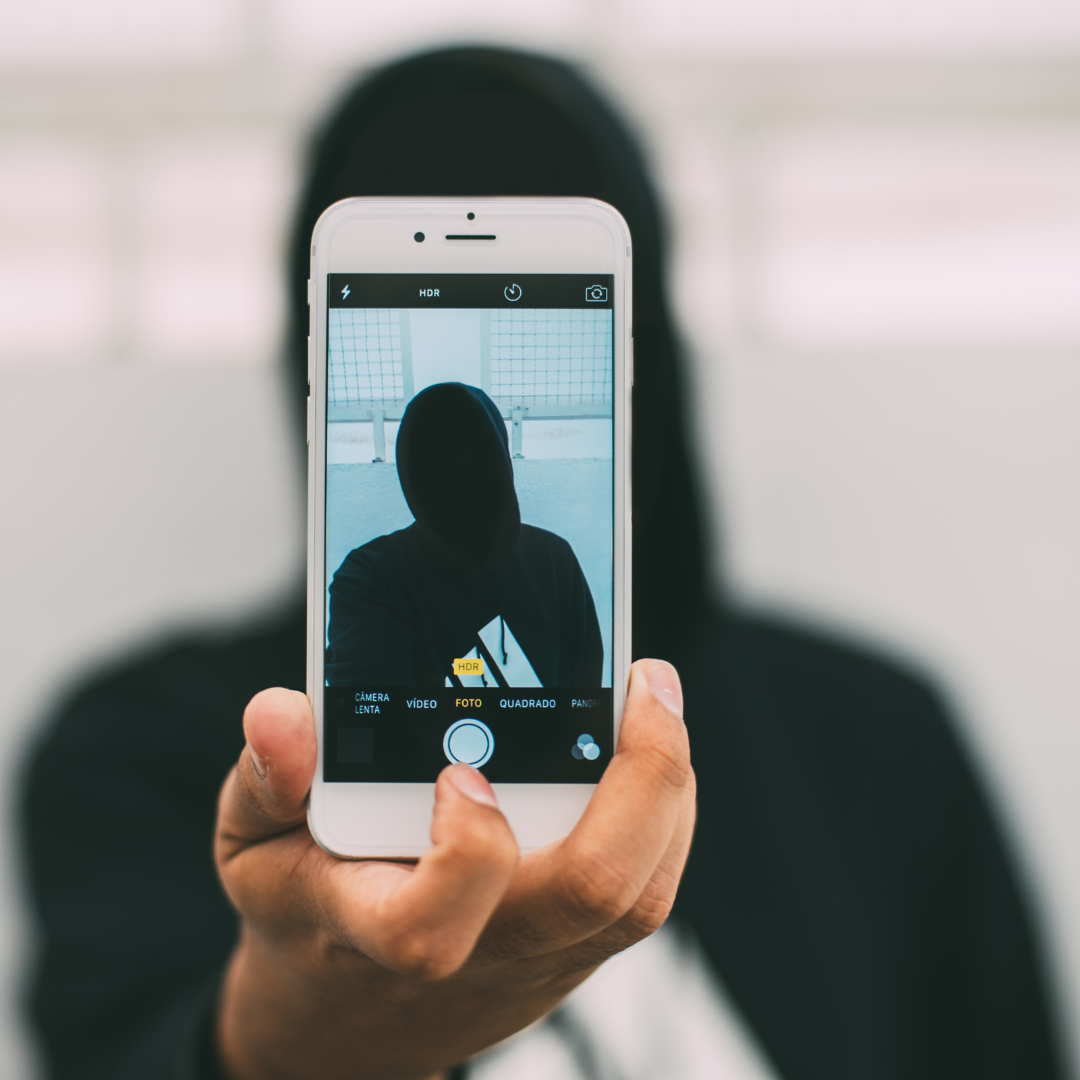 Komunita capitalismo de vigilancia